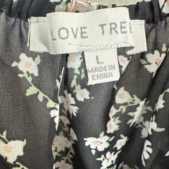 LOVE TREE Women's Floral Ruffle Sleeve Romper, Size Large - Picture 5 of 9